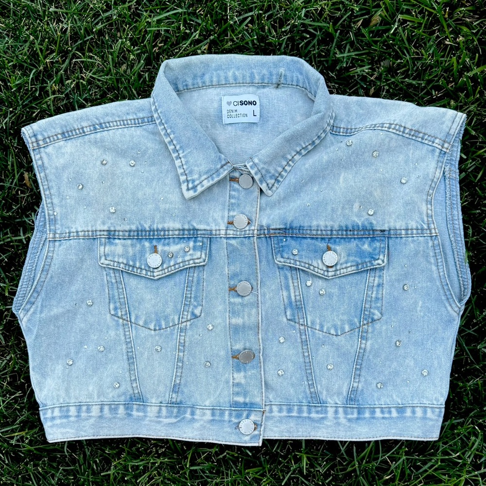 Ciso Light Blue Denim Vest with Studs-crop top unisex(USED)